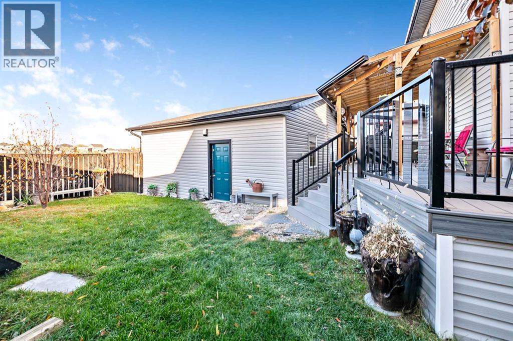 32 Sunrise Close SE