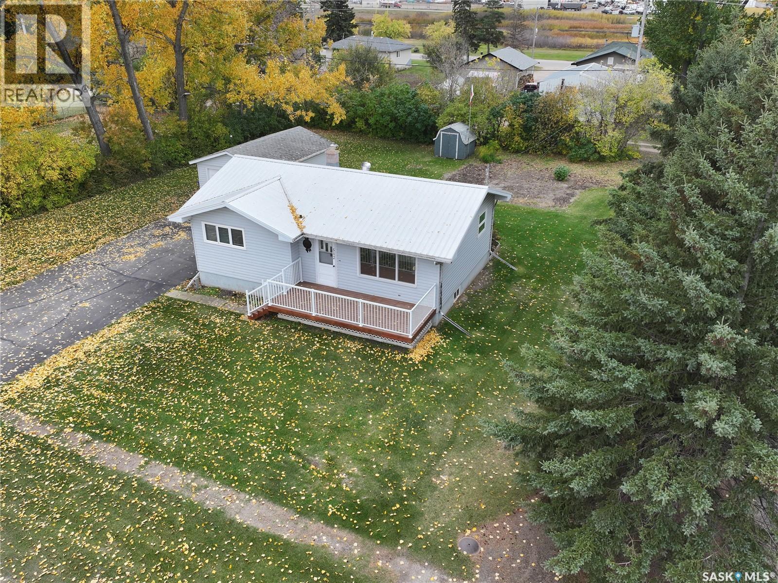 512 2nd AVENUE Raymore Saskatchewan Canada S0A3J0 3