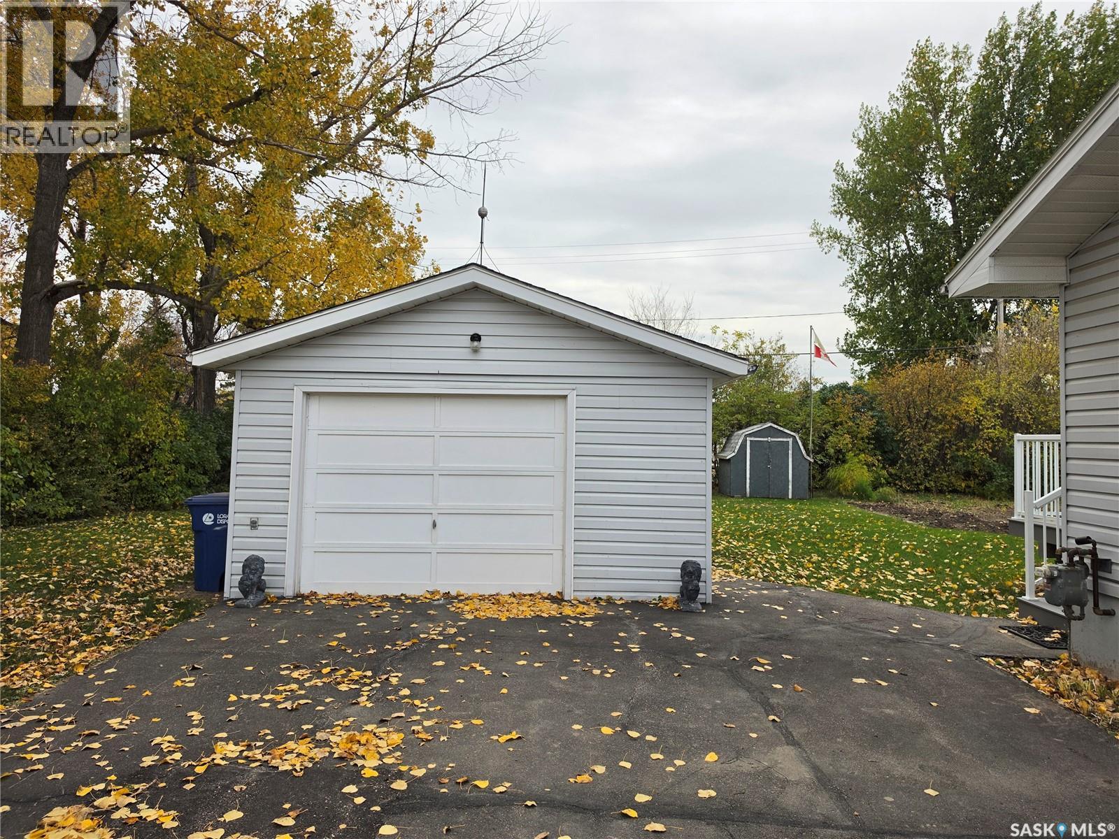 512 2nd AVENUE Raymore Saskatchewan Canada S0A3J0 5