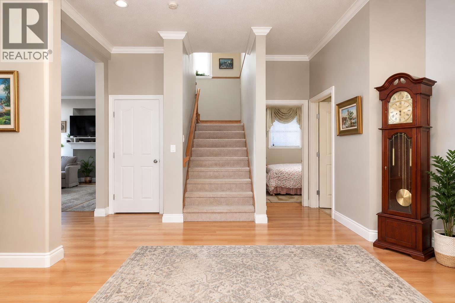 607 Sunset Avenue, Coquitlam, British Columbia  V3K 2B8 - Photo 4 - R3174986