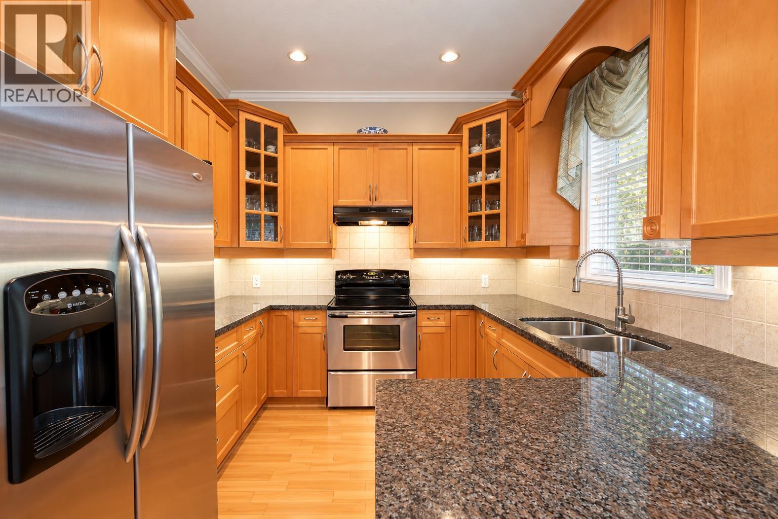 607 Sunset Avenue, Coquitlam, British Columbia  V3K 2B8 - Photo 6 - R3174986