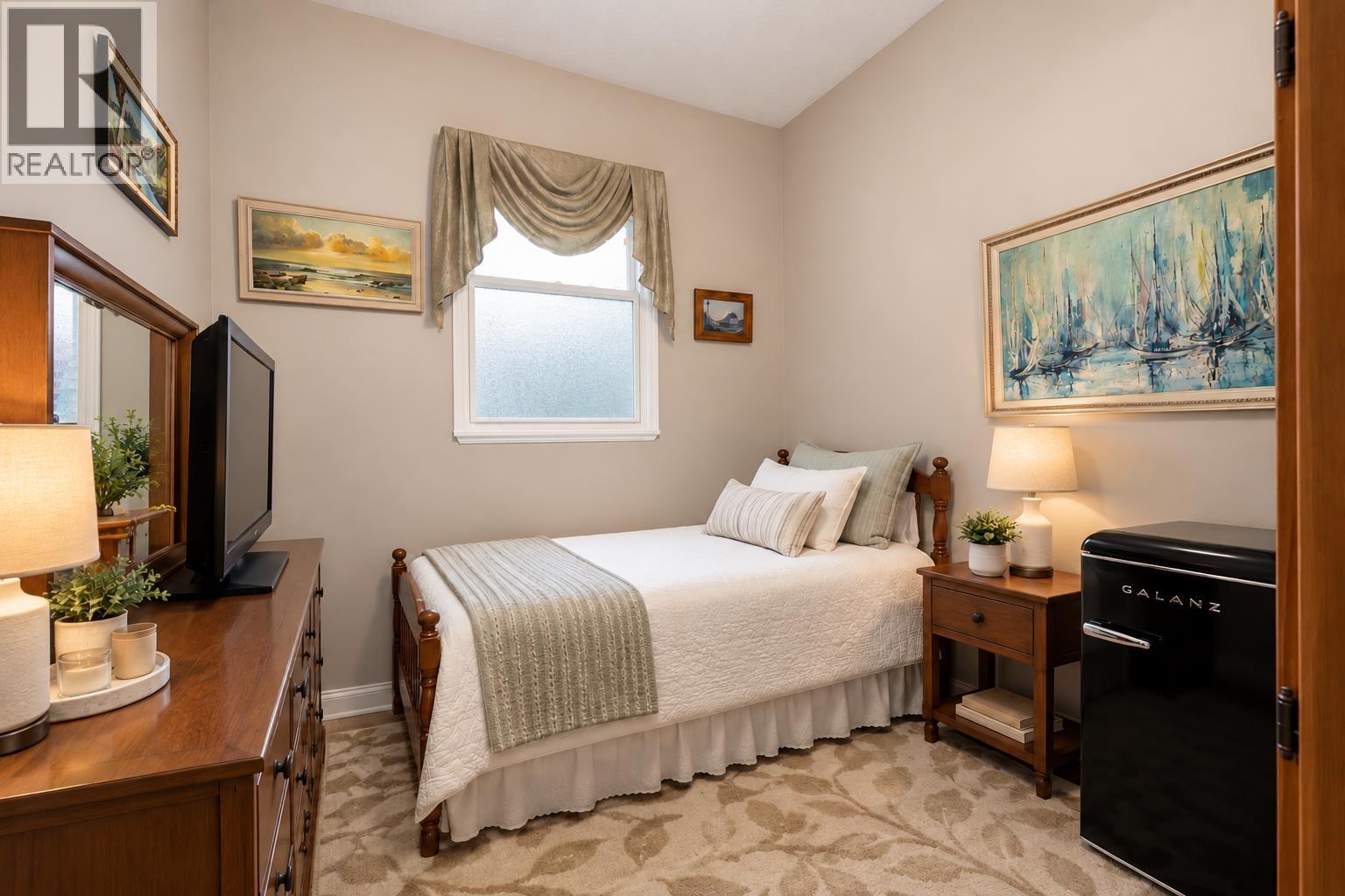 607 Sunset Avenue, Coquitlam, British Columbia  V3K 2B8 - Photo 9 - R3174986