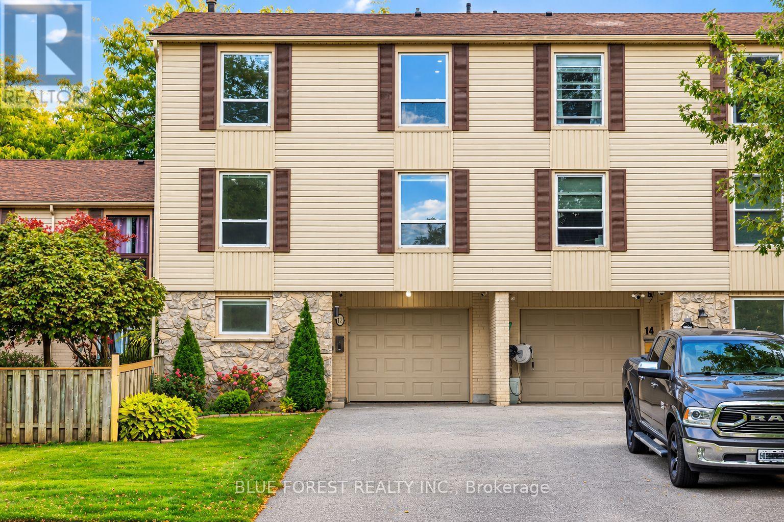 8 - 12 MCMASTER CRESCENT, London South, Ontario