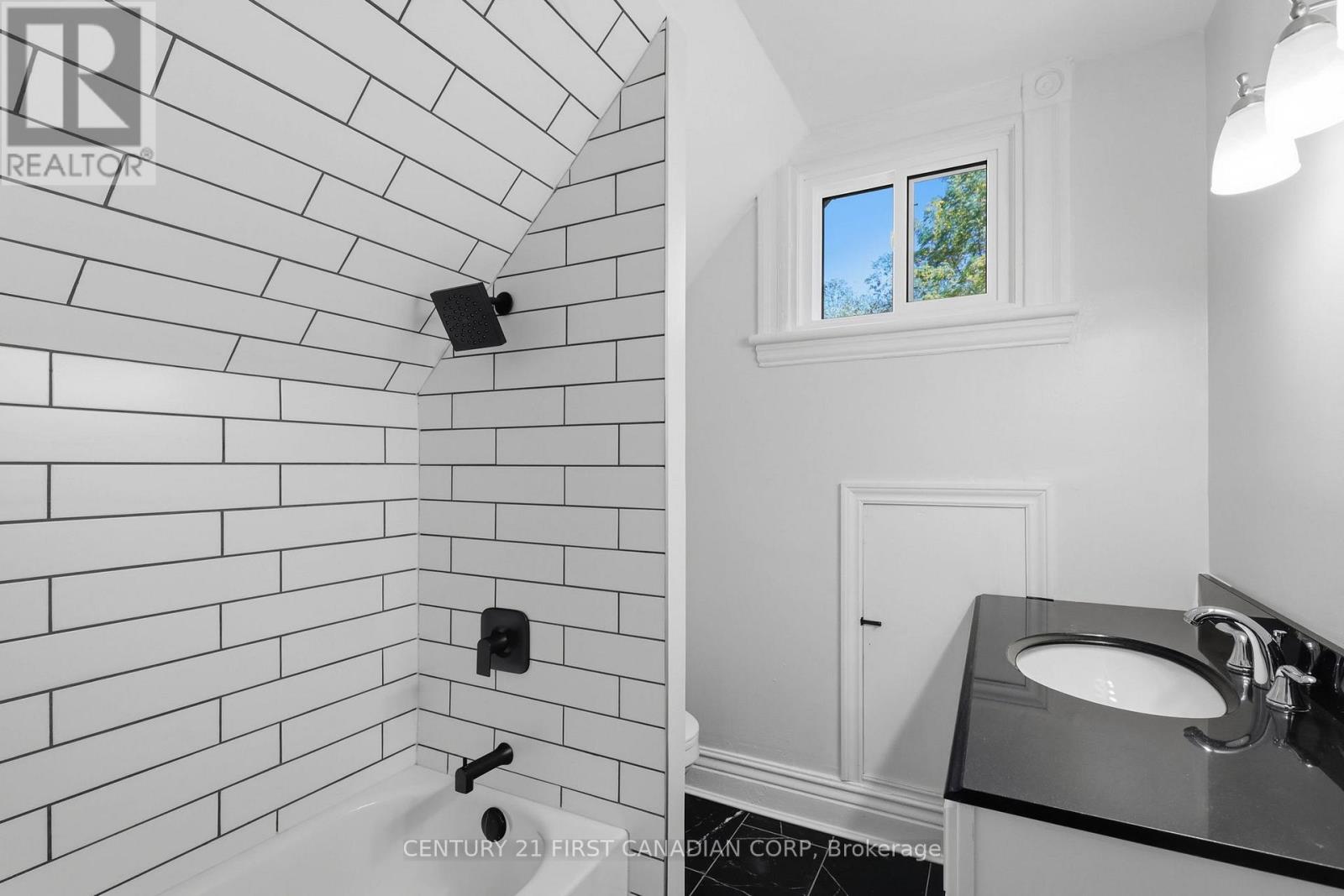 160 Egerton Street, London East, Ontario  N5Z 2G4 - Photo 34 - X14033910