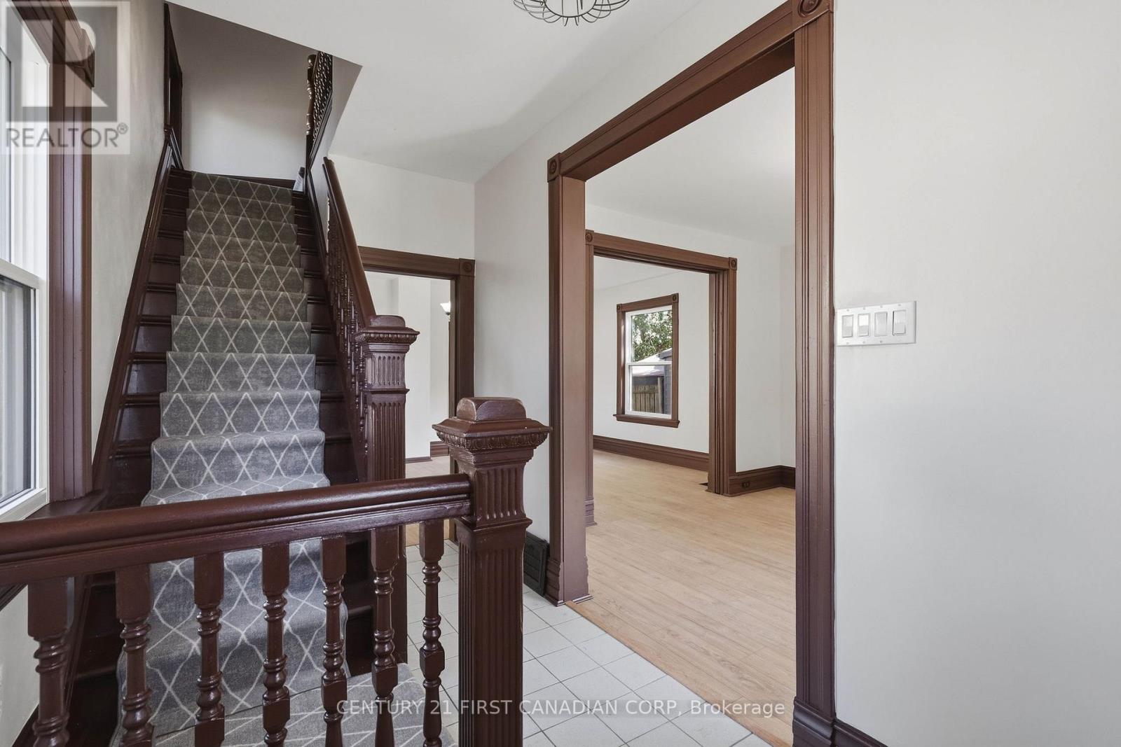 160 Egerton Street, London East, Ontario  N5Z 2G4 - Photo 5 - X14033910