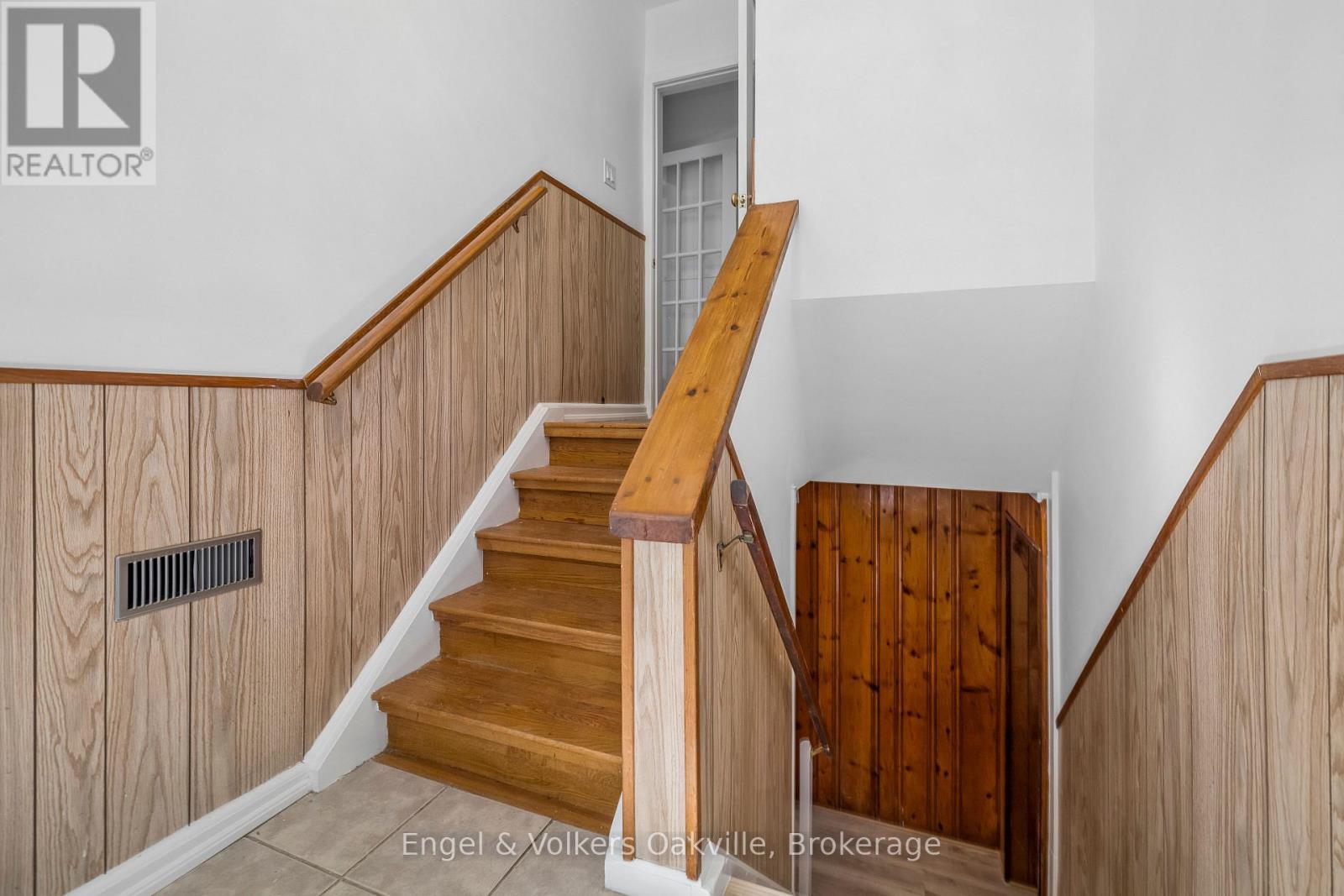 86 Selgrove Crescent, Oakville, Ontario  L6L 1L3 - Photo 30 - W14033874