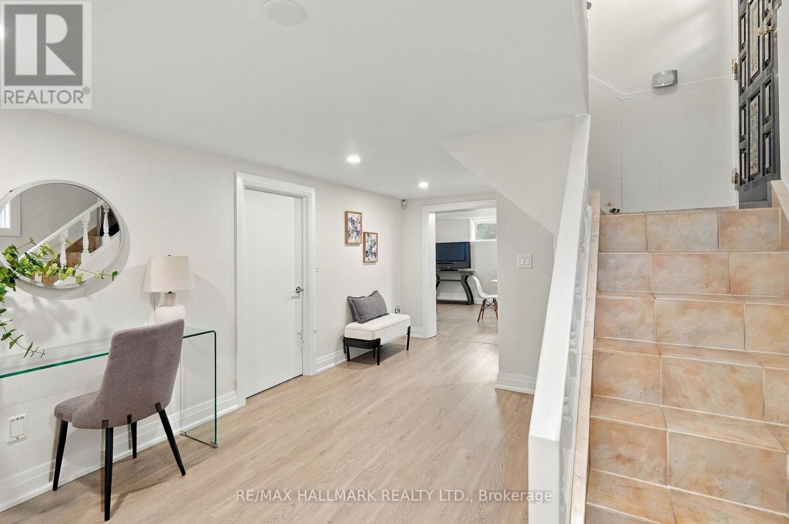29 Willowbrook Road, Toronto, Ontario  M8Z 4A8 - Photo 20 - W14028782