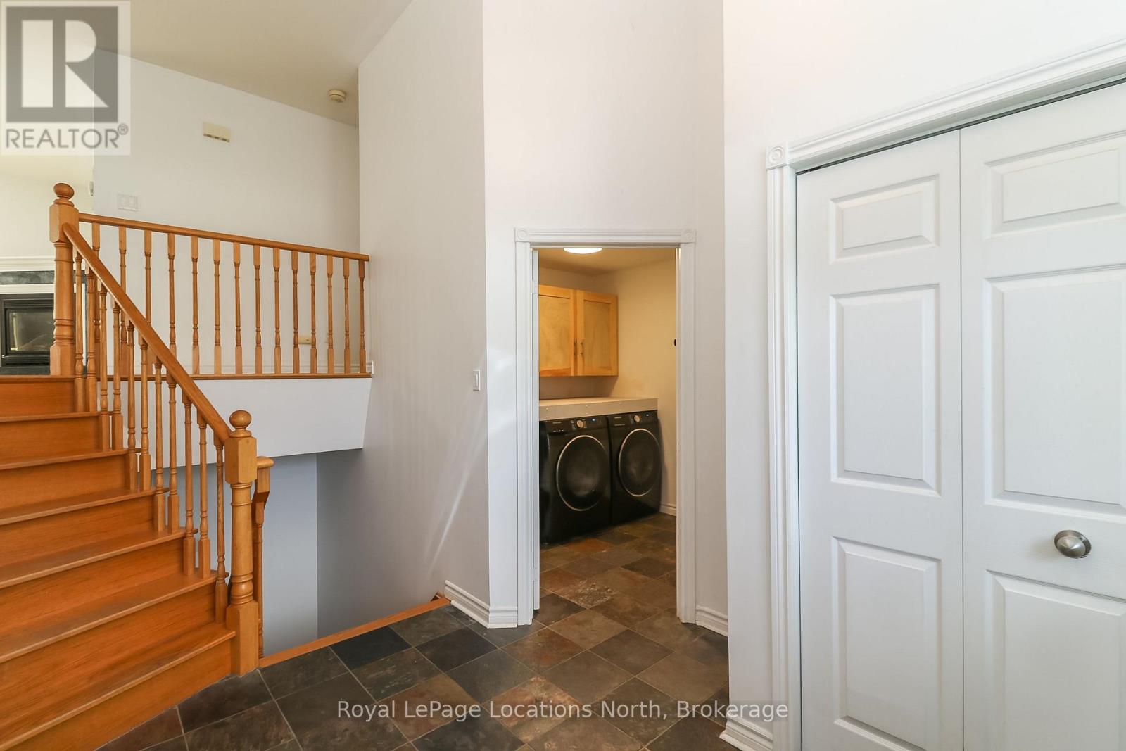 16 Donato Way, Wasaga Beach, Ontario  L1P 0G1 - Photo 6 - S14033856