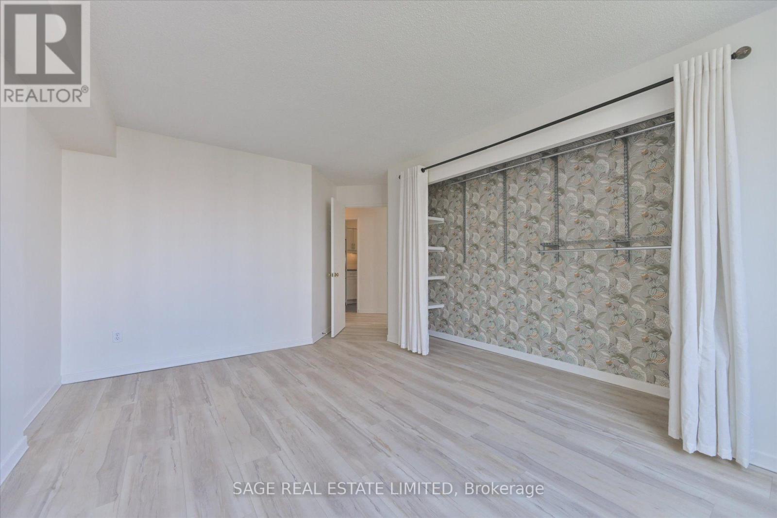 1004 - 25 Maitland Street, Toronto, Ontario  M4Y 2W1 - Photo 18 - C14033824