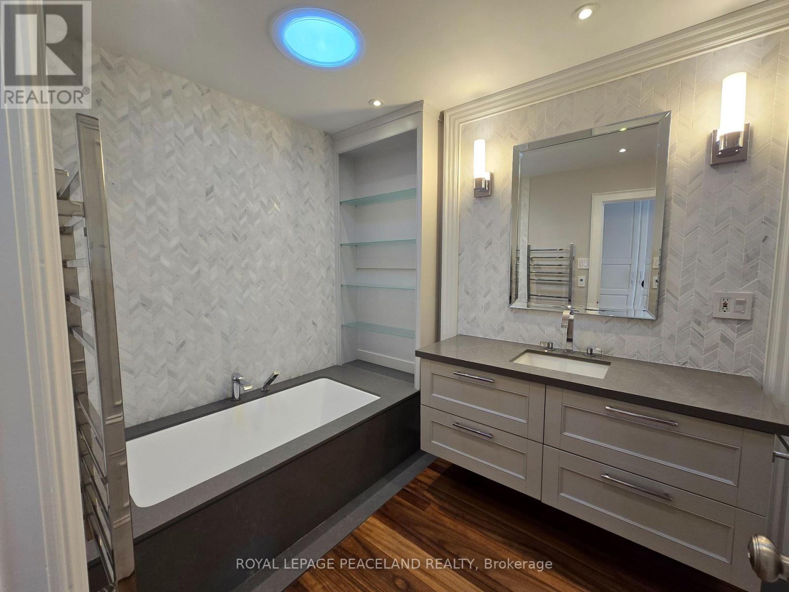 Mainhse - 322 Clinton Street, Toronto, Ontario M6G 2Y8 - Photo 18 - C14033892