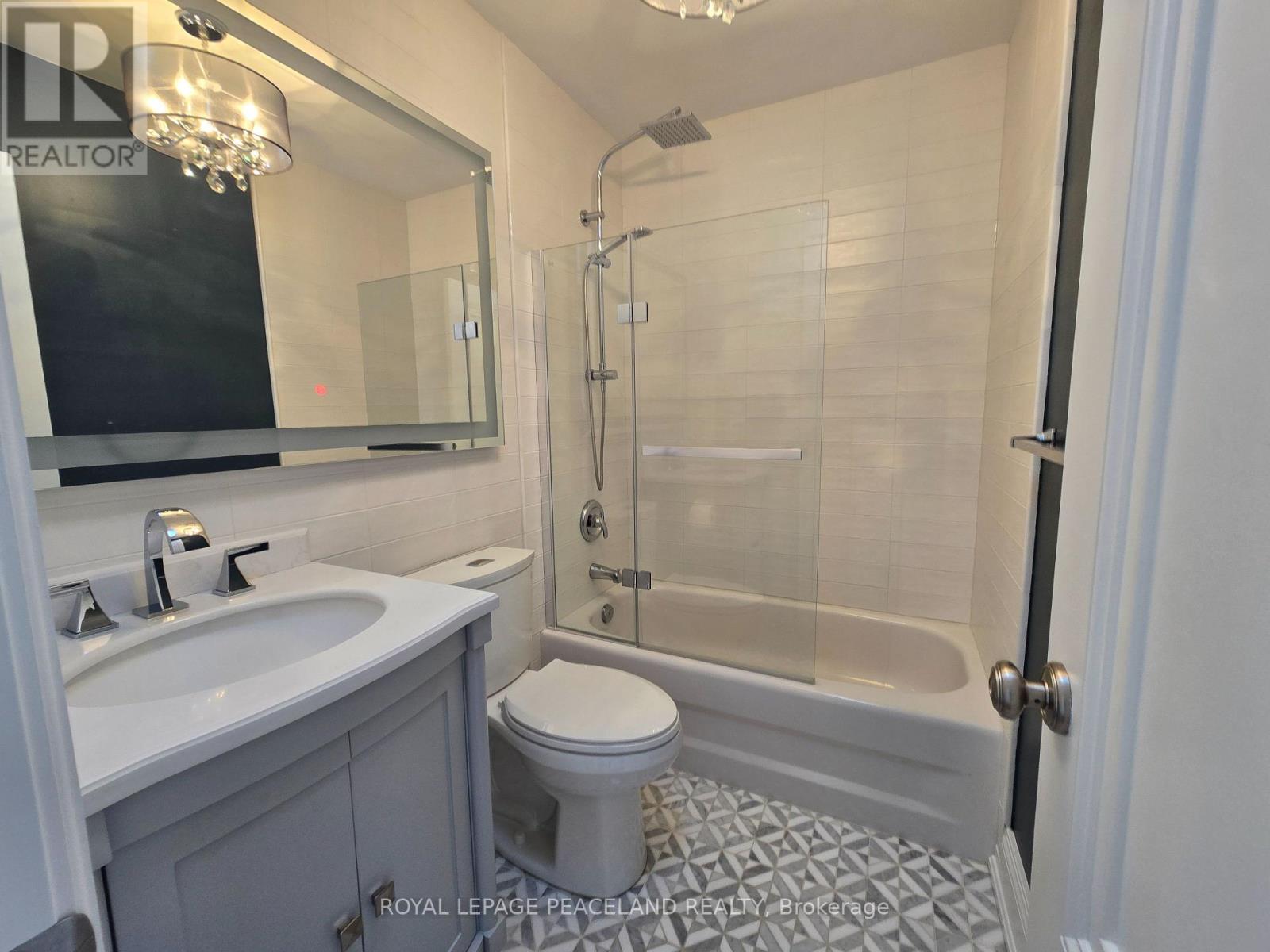 Mainhse - 322 Clinton Street, Toronto, Ontario M6G 2Y8 - Photo 19 - C14033892