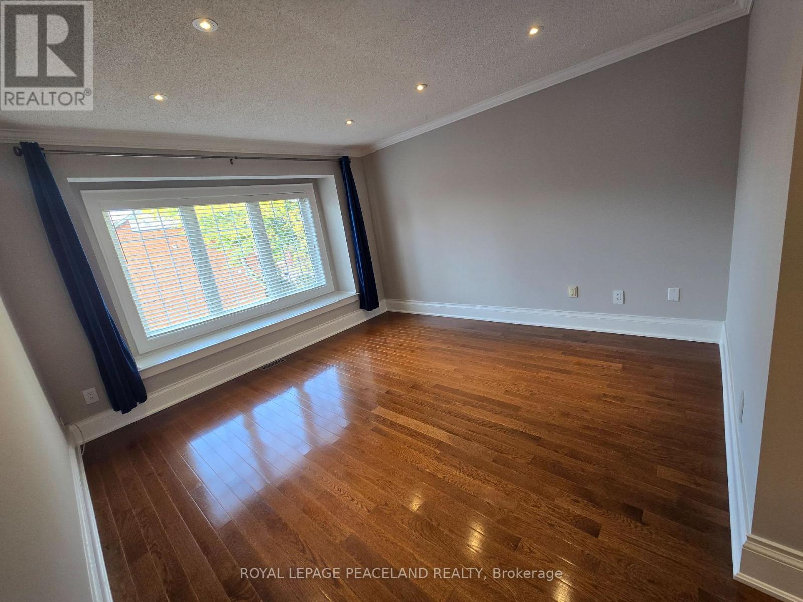 Mainhse - 322 Clinton Street, Toronto, Ontario M6G 2Y8 - Photo 4 - C14033892