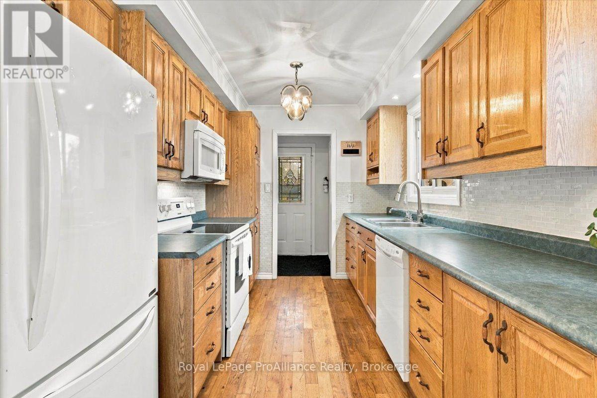 106 Burns Avenue, Quinte West, Ontario  K8N 4Z2 - Photo 14 - X14033880
