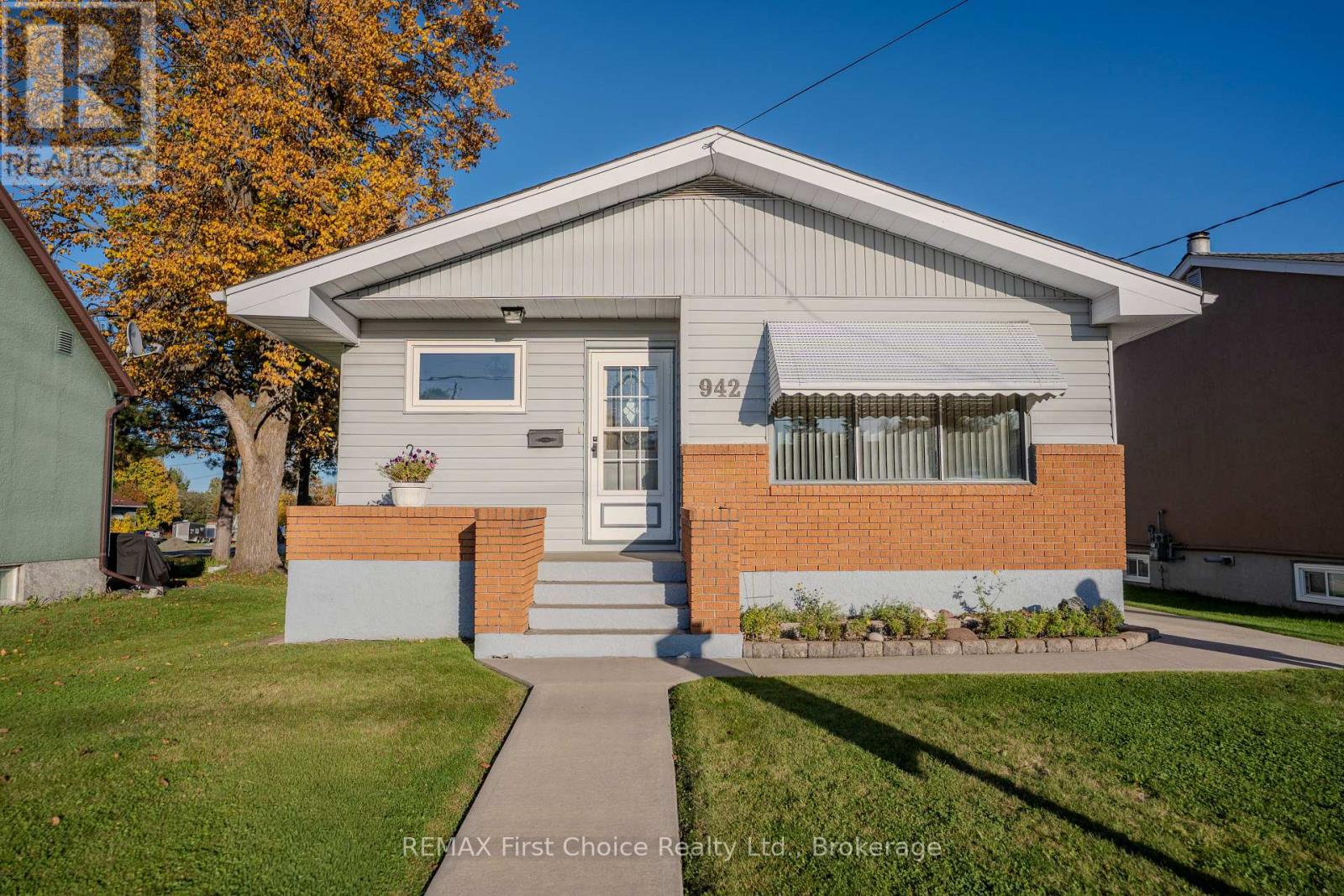 942 CROWE AVENUE, Fort Frances, Ontario
