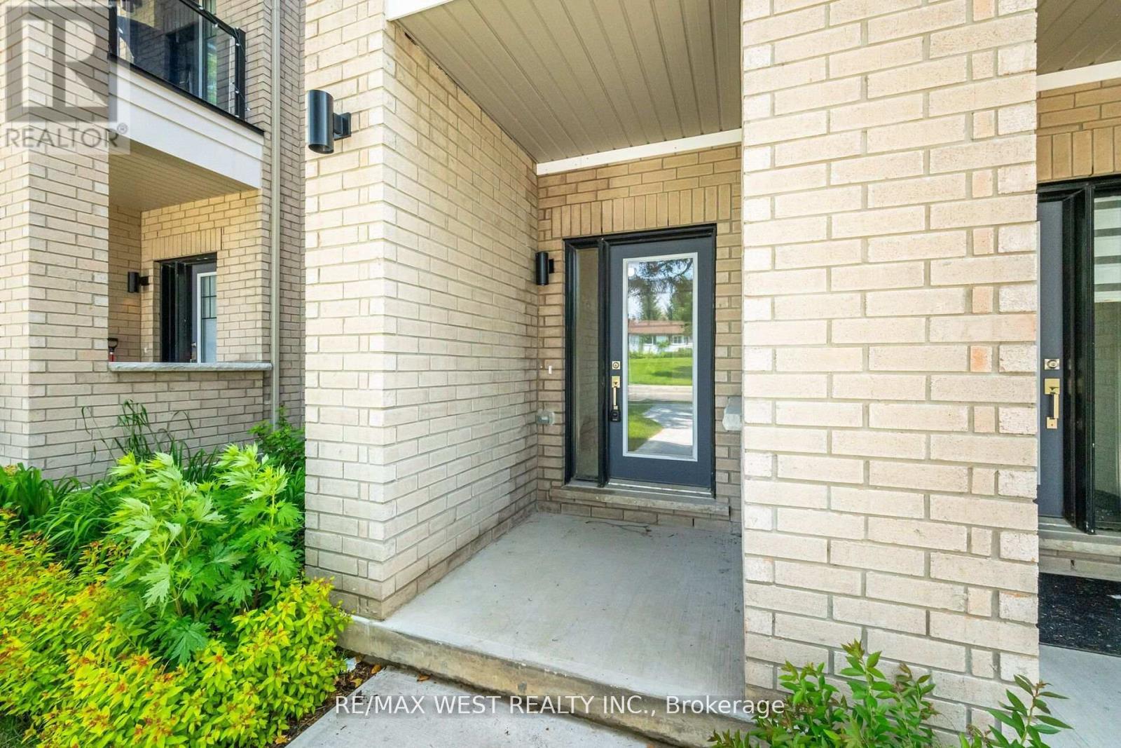 1563 Green Road, Clarington, Ontario  L1C 7E5 - Photo 3 - E14033882