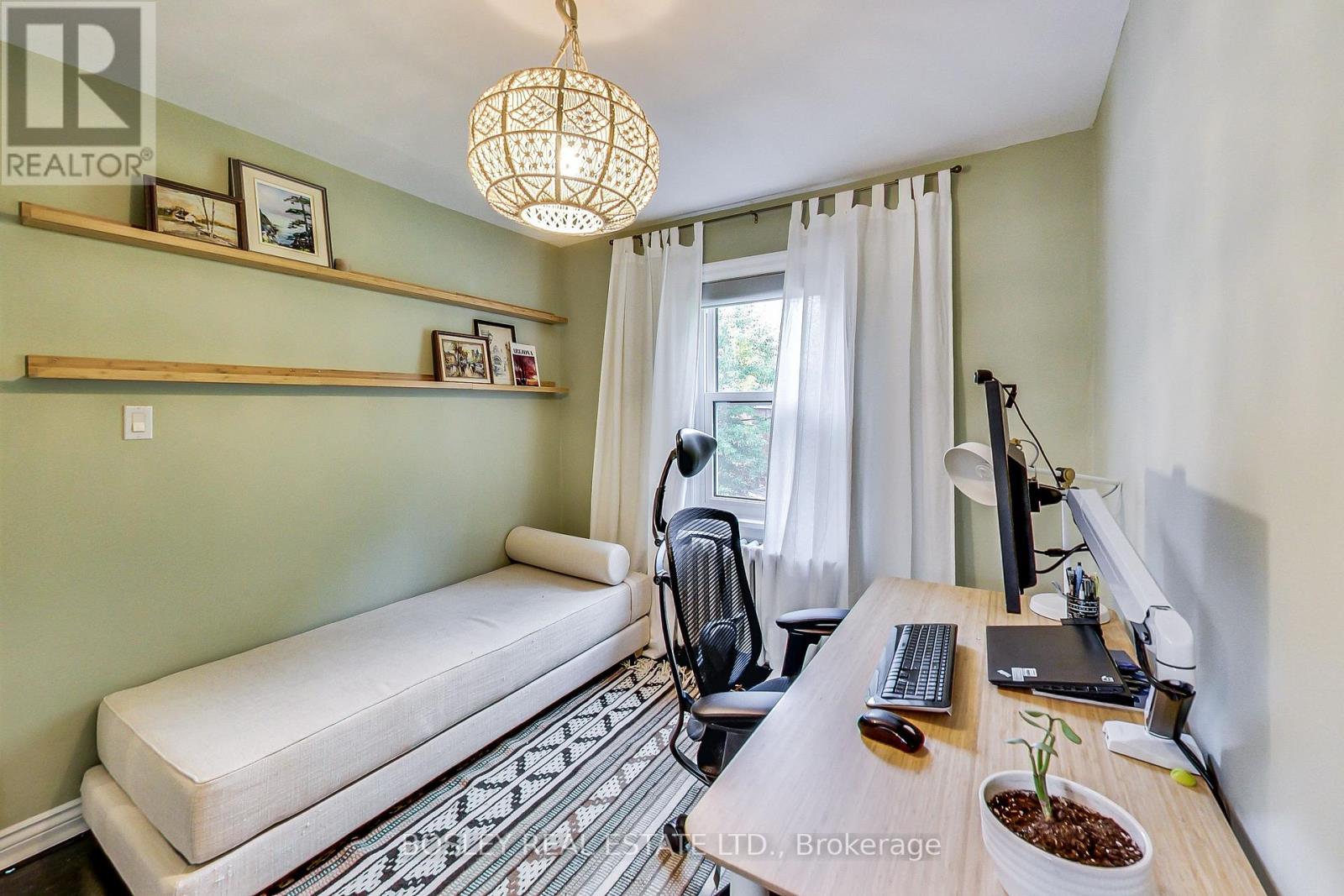 55 Billings Avenue, Toronto, Ontario  M4L 2S3 - Photo 17 - E14034016