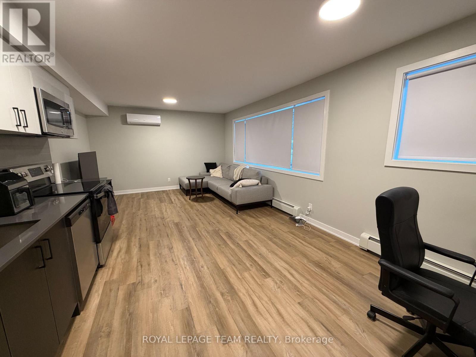 B06 - 1305 Summerville Avenue, Ottawa, Ontario K1Z 8G7 - Photo 2 - X14033886