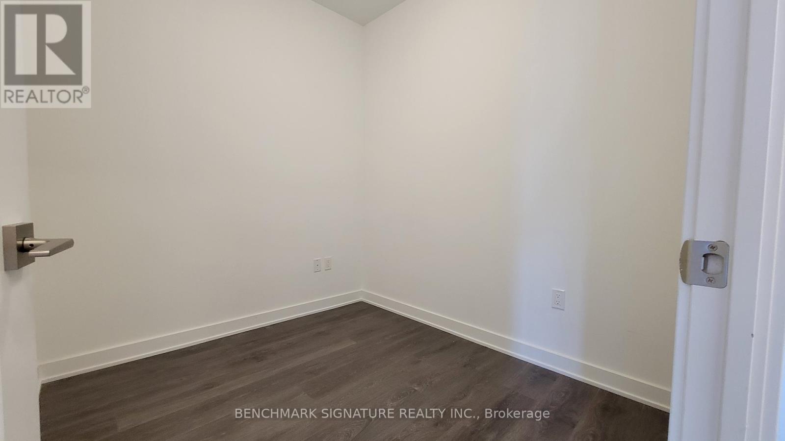 1607 - 85 Oneida Crescent, Richmond Hill, Ontario  L4B 0H4 - Photo 9 - N14033916