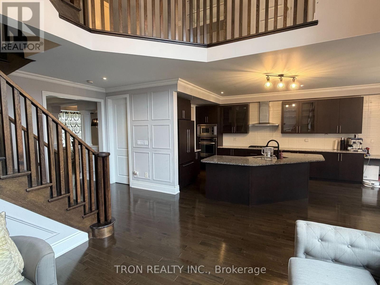 16 Dungannon Drive, Markham, Ontario  L6C 0K1 - Photo 7 - N14033920
