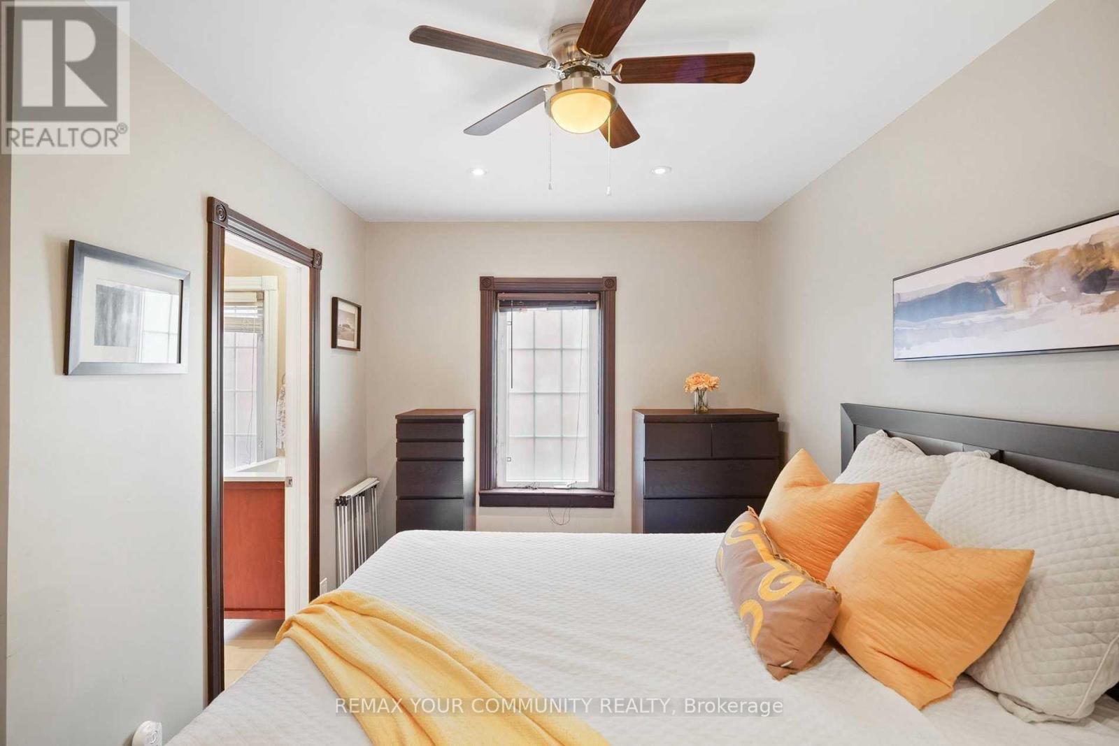 19 Mark Street, Aurora, Ontario  L4G 1W2 - Photo 12 - N14034032