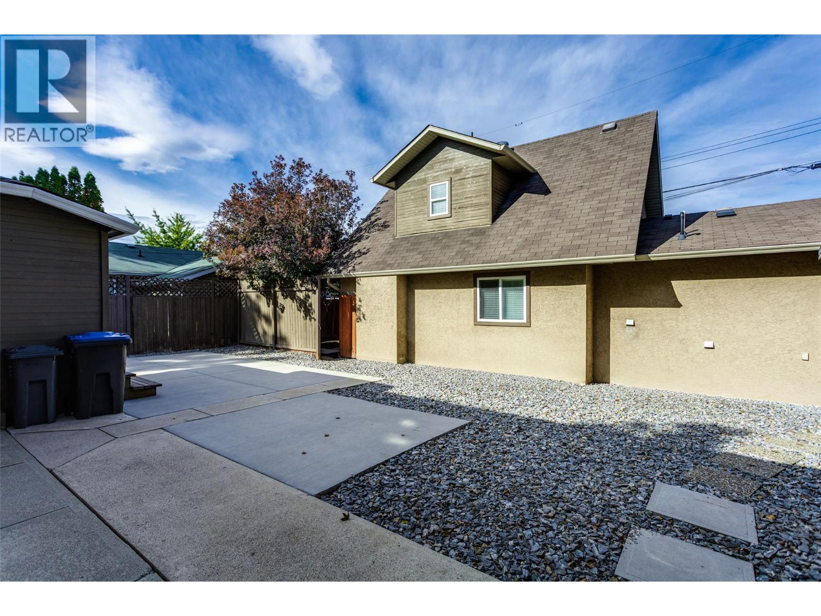 950 & 952 Stockwell Avenue, Kelowna, British Columbia  V1Y 6W2 - Photo 17 - 10403279