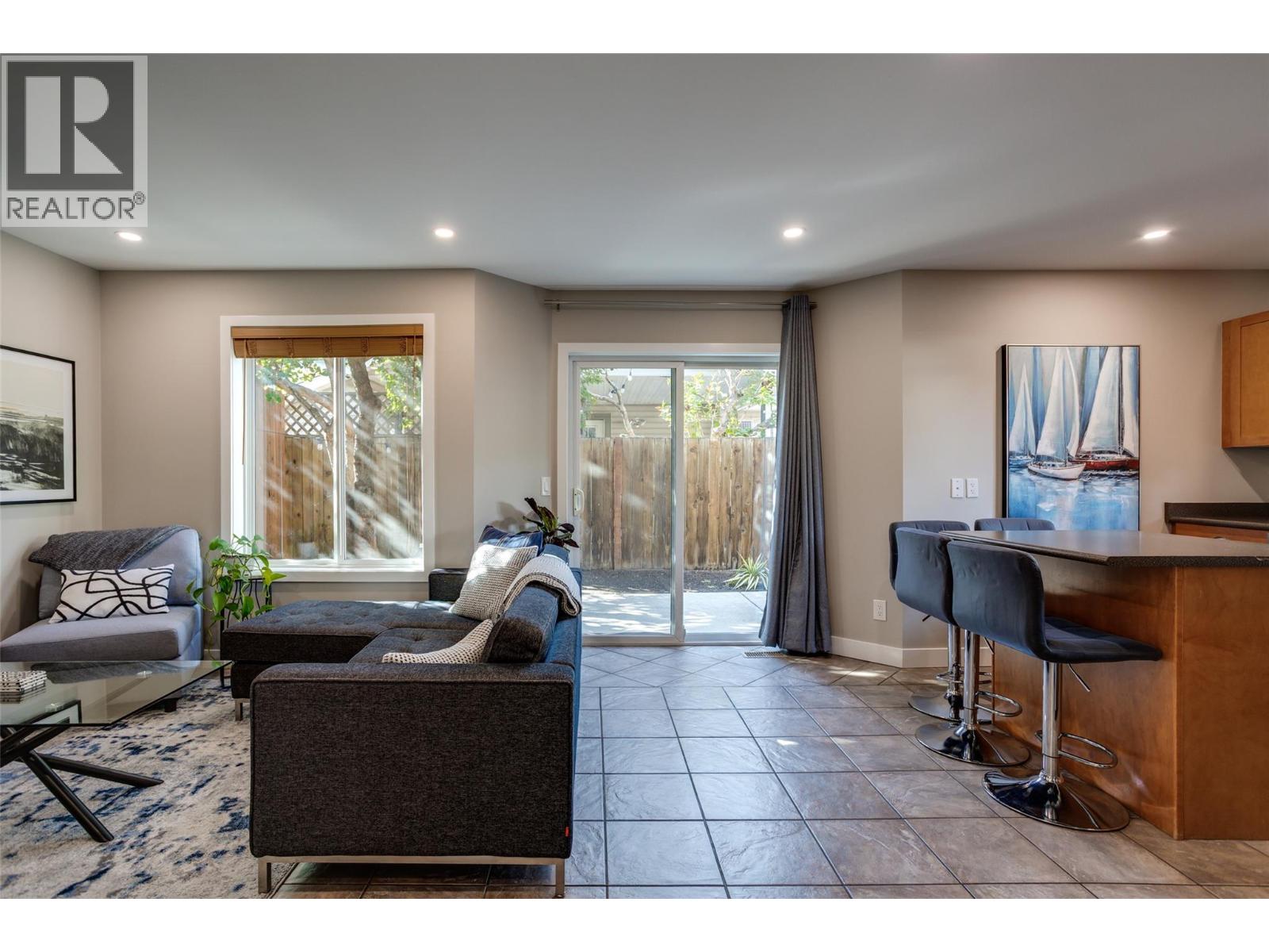 950 & 952 Stockwell Avenue, Kelowna, British Columbia  V1Y 6W2 - Photo 50 - 10403279