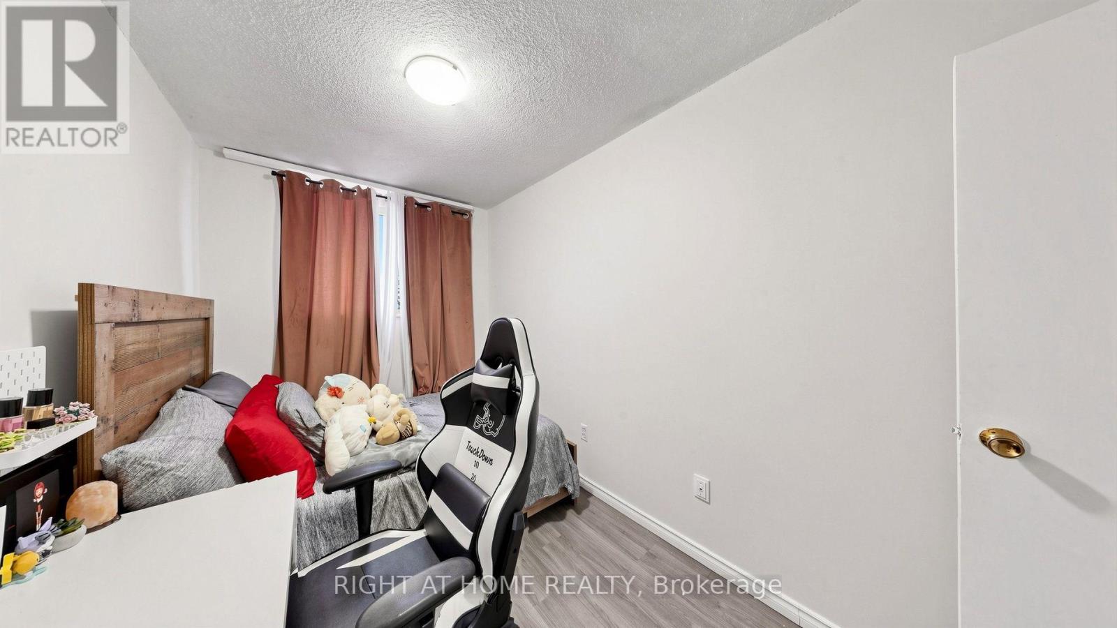 904 - 100 Lotherton Pathway, Toronto, Ontario  M6B 2G8 - Photo 25 - W14033830