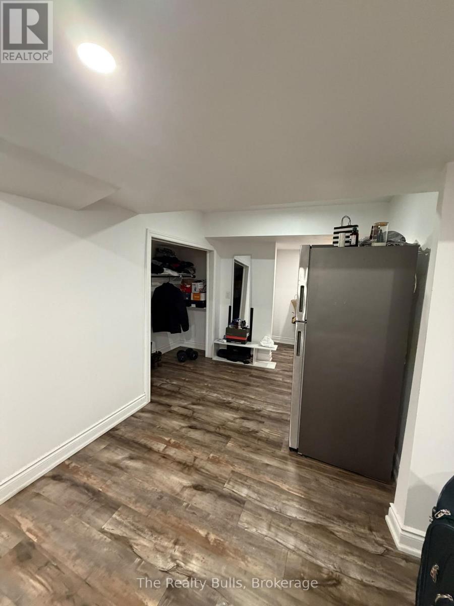 Basement - 4 Fairhill Avenue, Brampton, Ontario  L7A 2A9 - Photo 8 - W14033862