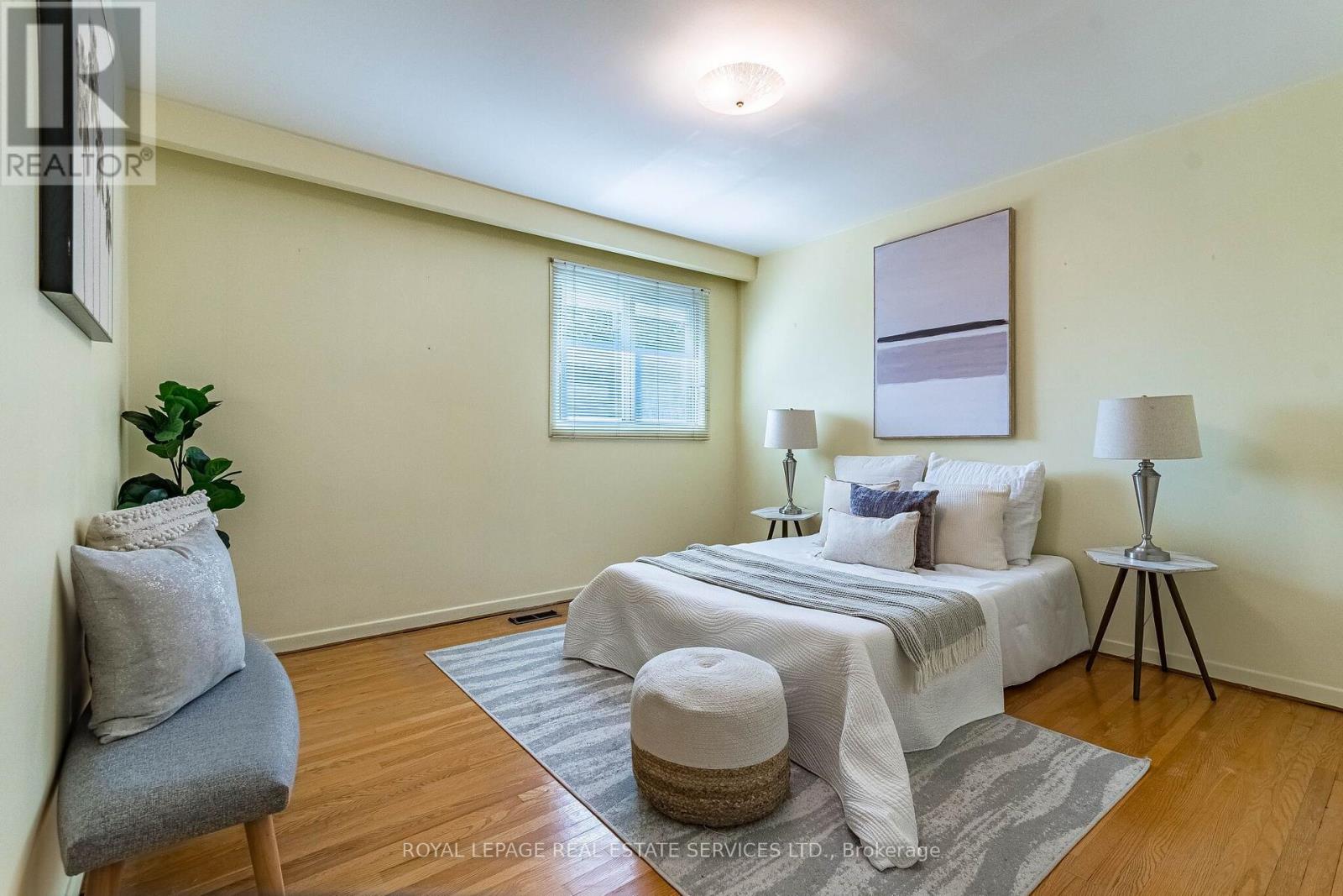 220 Edenbridge Drive, Toronto, Ontario  M9A 3H1 - Photo 17 - W14033970