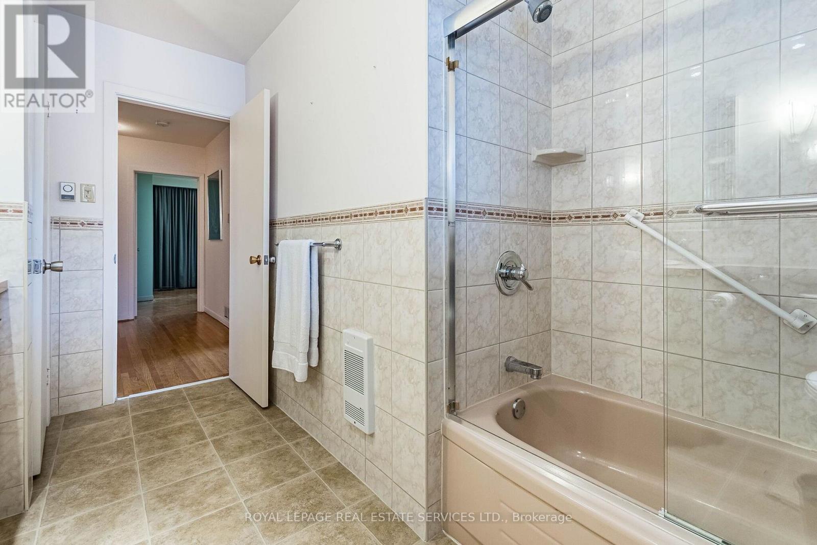 220 Edenbridge Drive, Toronto, Ontario  M9A 3H1 - Photo 20 - W14033970