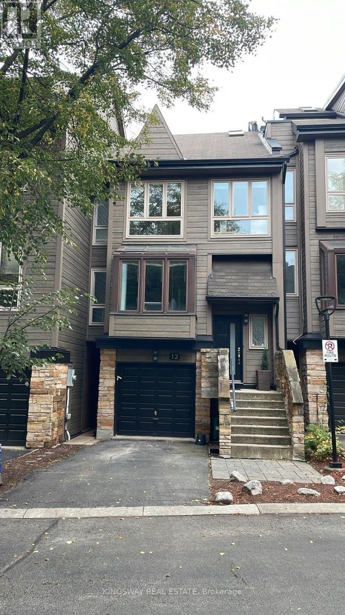 13 - 1120 Queens Avenue, Oakville, Ontario  L6H 2B5 - Photo 1 - W14034000
