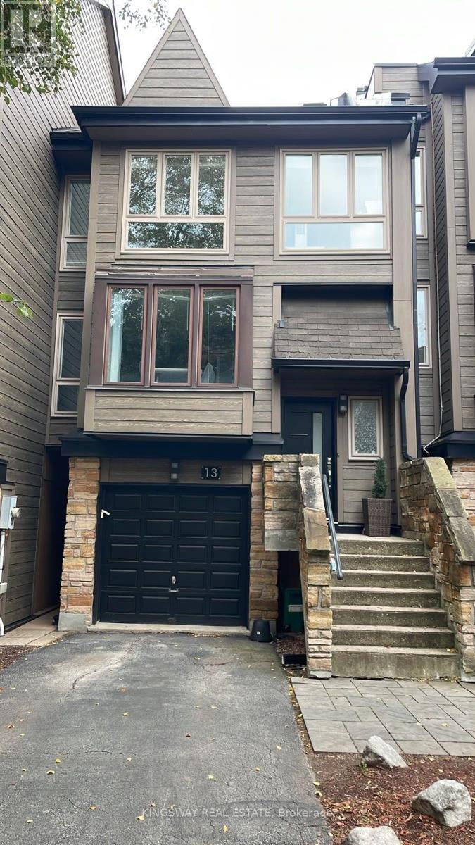 13 - 1120 Queens Avenue, Oakville, Ontario  L6H 2B5 - Photo 2 - W14034000