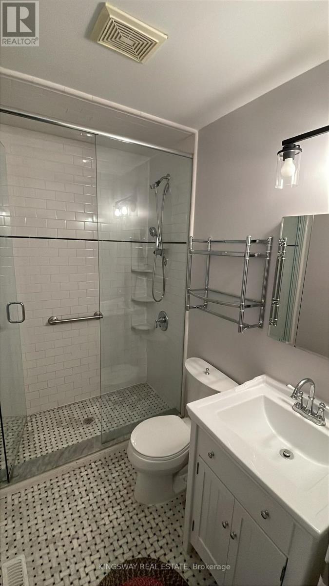 13 - 1120 Queens Avenue, Oakville, Ontario  L6H 2B5 - Photo 23 - W14034000