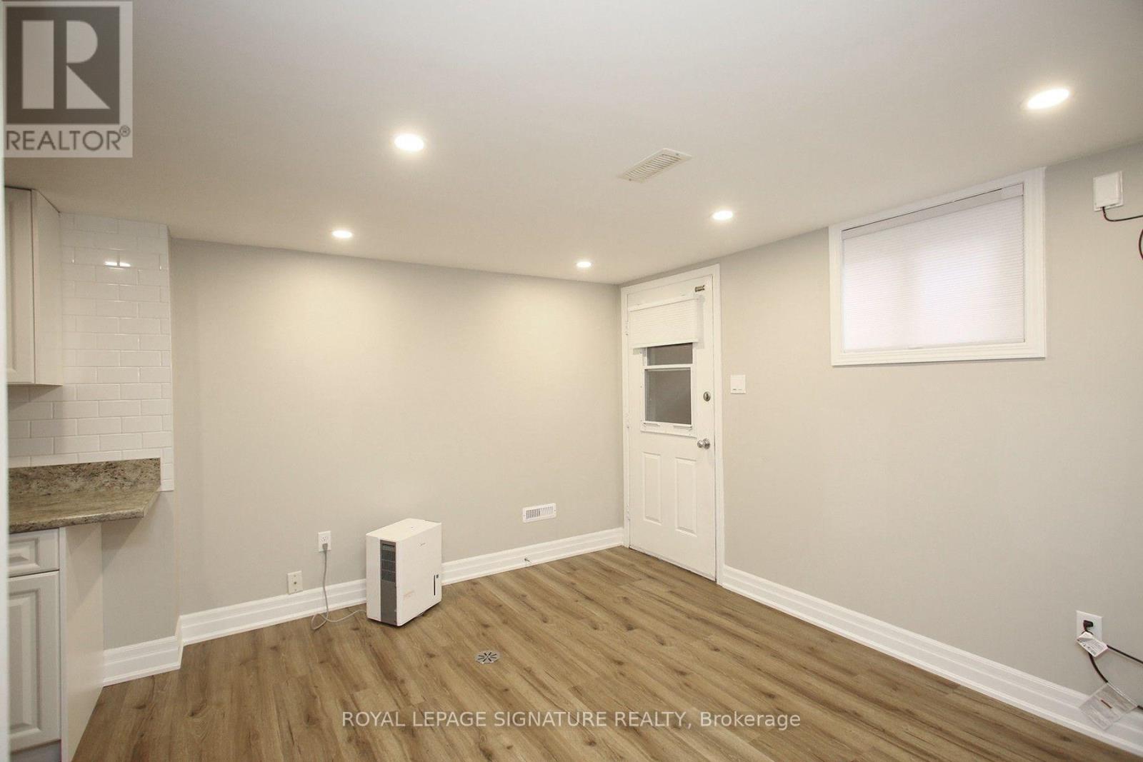10 Armstrong Street, Toronto, Ontario  M6H 1V8 - Photo 10 - W14034018