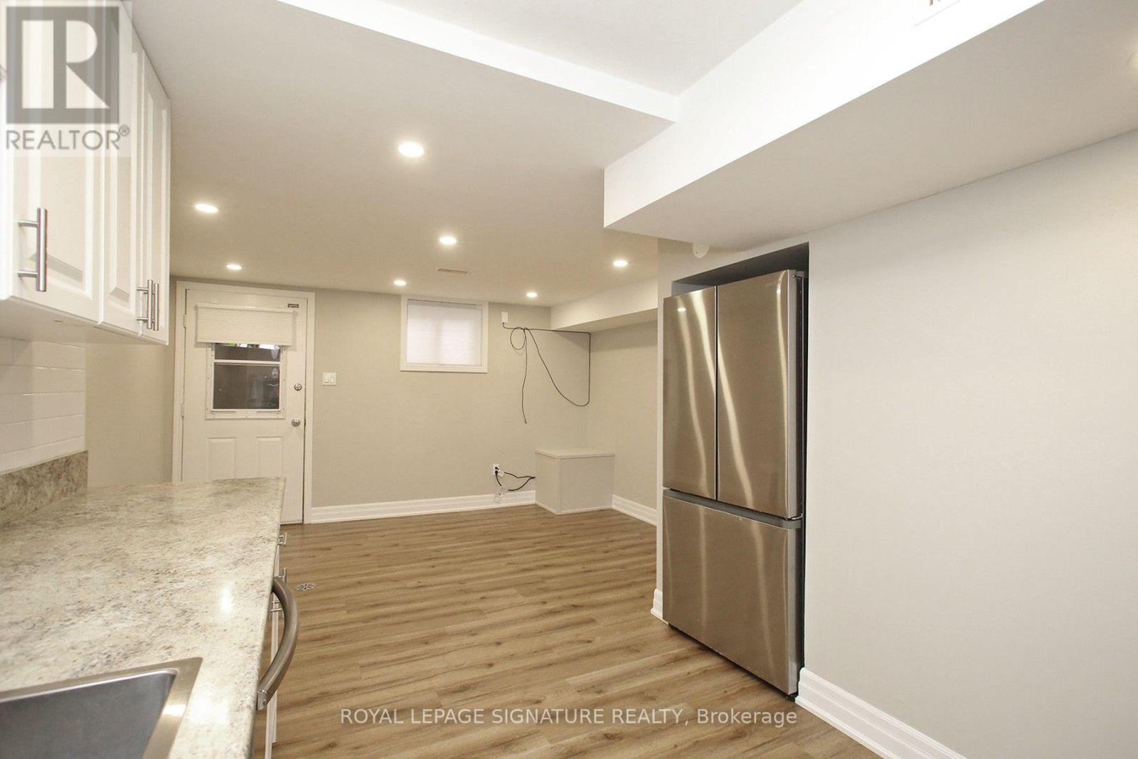 10 Armstrong Street, Toronto, Ontario  M6H 1V8 - Photo 4 - W14034018