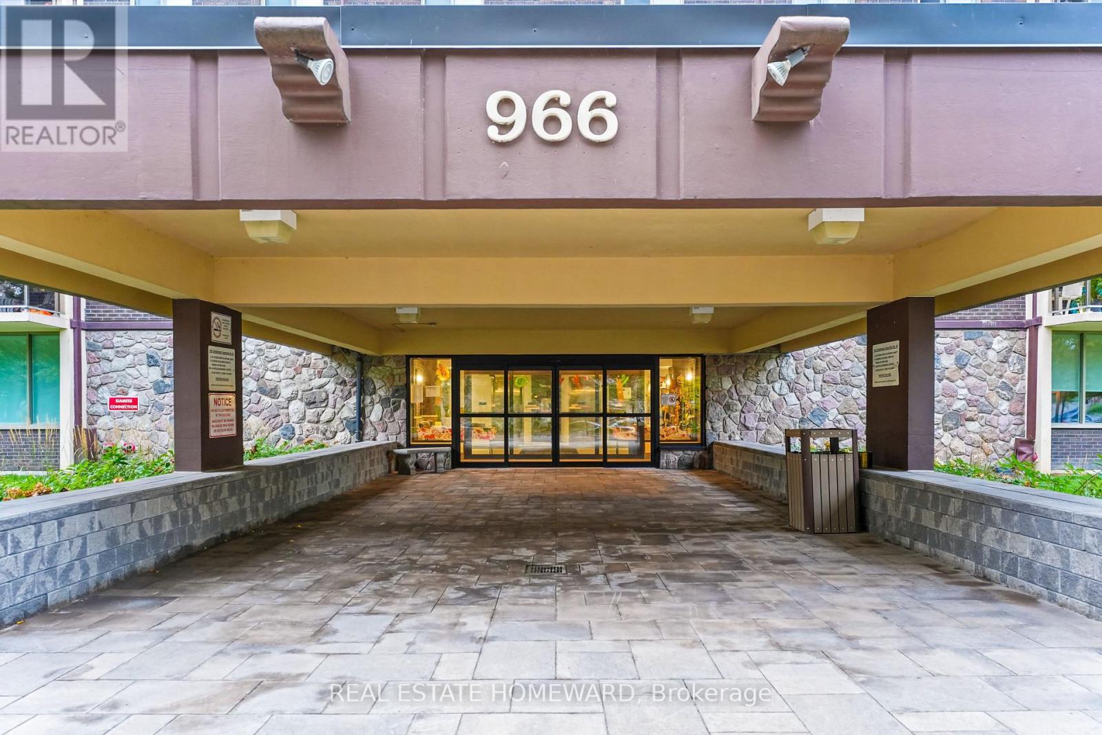 1507 - 966 INVERHOUSE DRIVE, Mississauga, Ontario