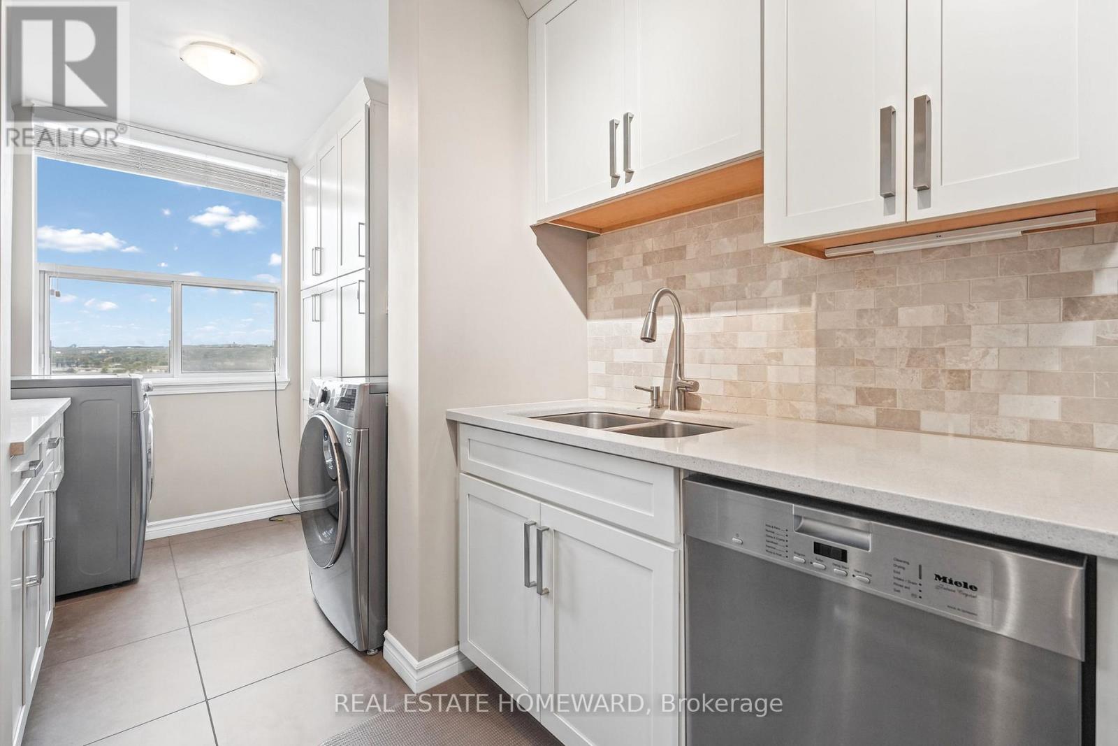 1507 - 966 Inverhouse Drive, Mississauga, Ontario  L5J 4B6 - Photo 17 - W14034028