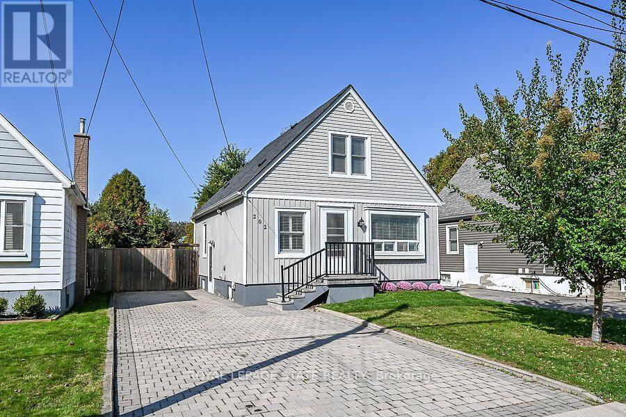 202 EAST 26TH STREET, Hamilton, Ontario