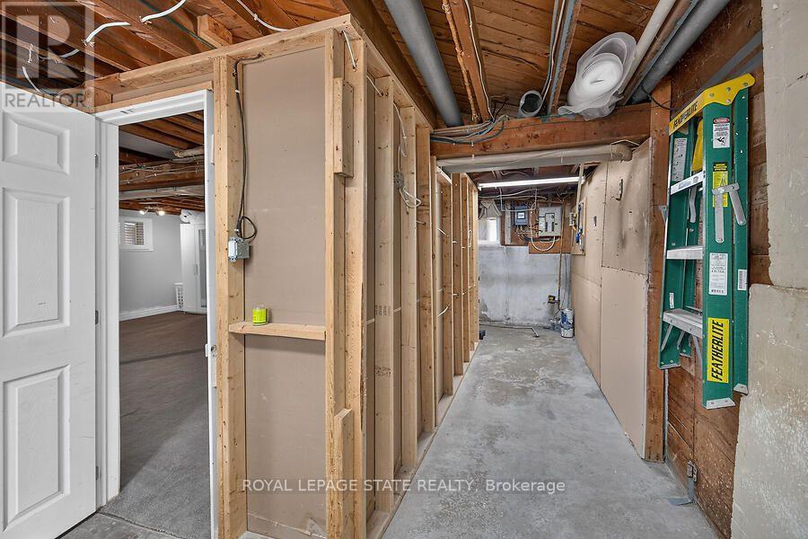 202 East 26th Street, Hamilton, Ontario  L8V 3C8 - Photo 36 - X14033938