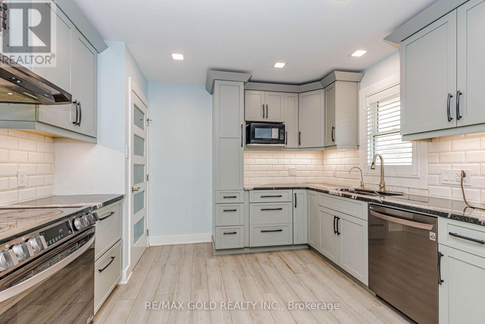 49 Kenneth Avenue, Kitchener, Ontario  N2A 1V9 - Photo 12 - X14034030