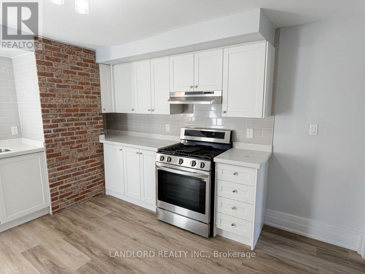 2 - 45 Clinton Street, Toronto, Ontario  M6J 2N9 - Photo 2 - C13697172