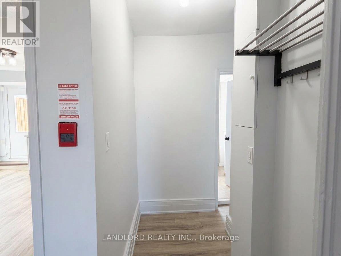2 - 45 CLINTON STREET