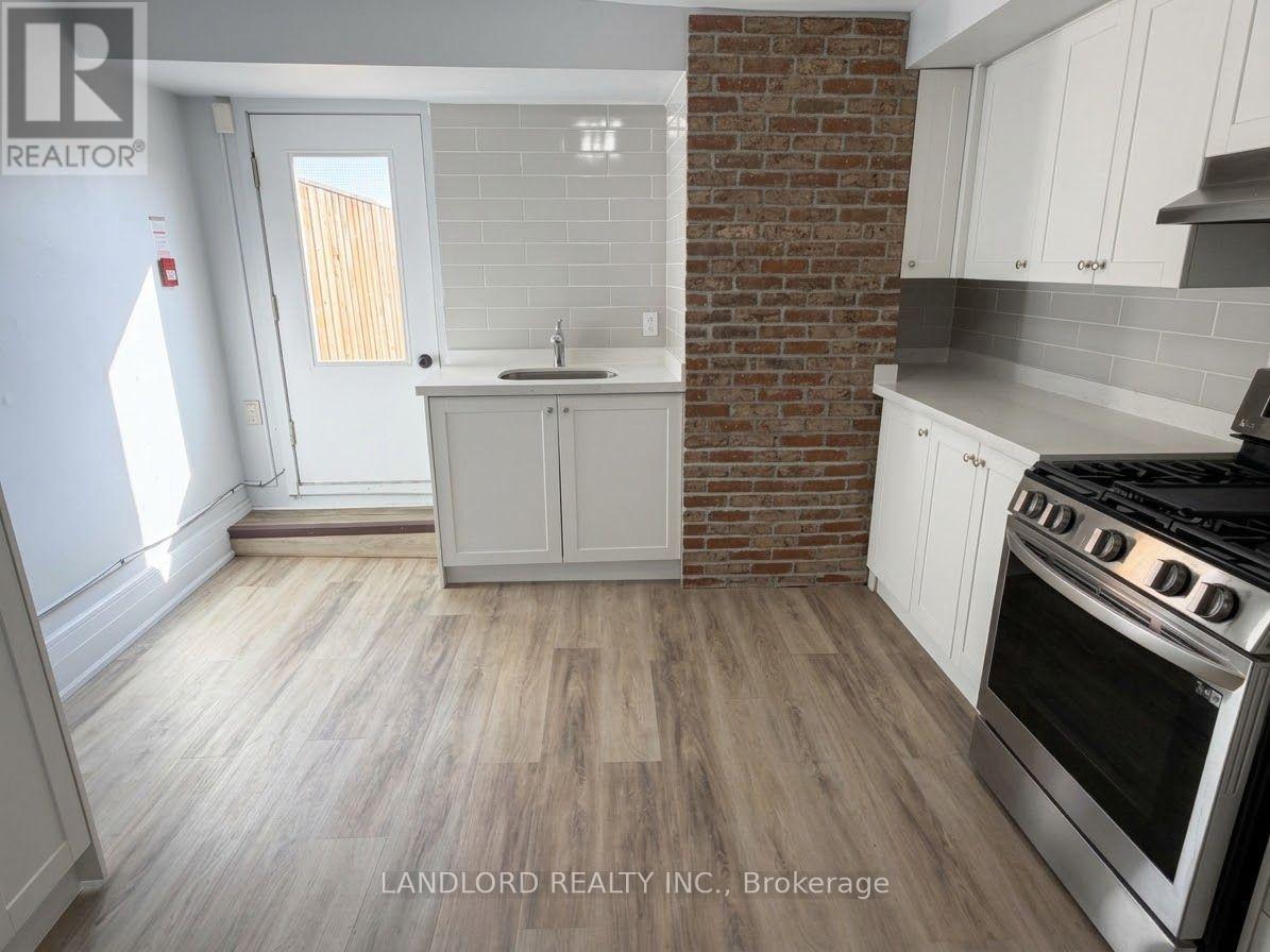2 - 45 Clinton Street, Toronto, Ontario  M6J 2N9 - Photo 3 - C13697172