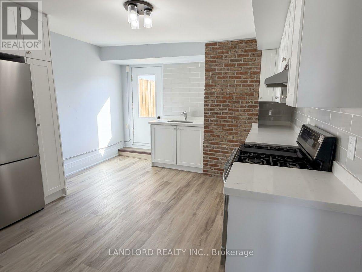 2 - 45 Clinton Street, Toronto, Ontario  M6J 2N9 - Photo 5 - C13697172