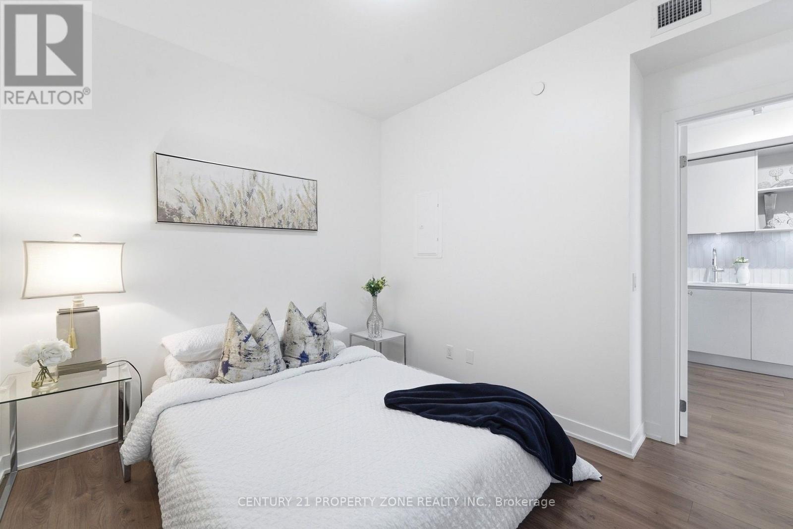 719 - 405 Dundas Street W, Oakville, Ontario  L6M 4M2 - Photo 20 - W13883492
