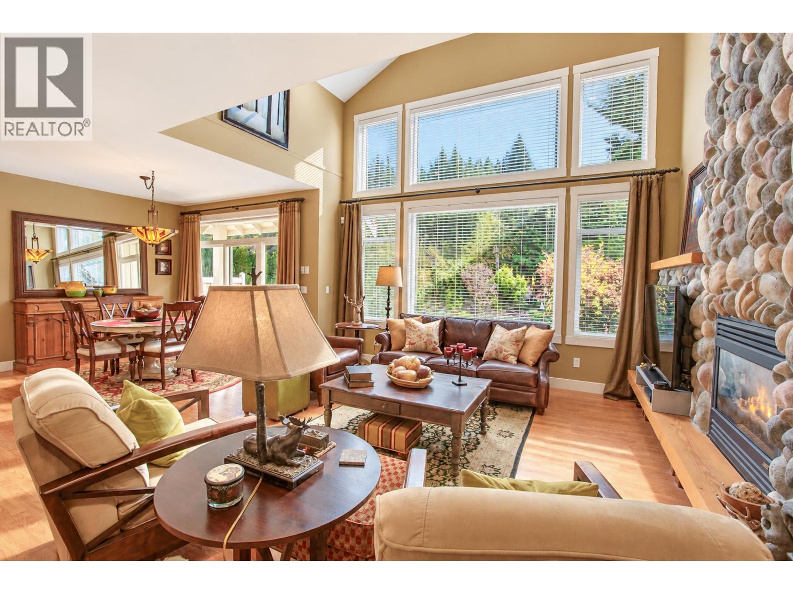 1899 Parkway Boulevard, Coquitlam, British Columbia  V3E 3L5 - Photo 12 - R3174589