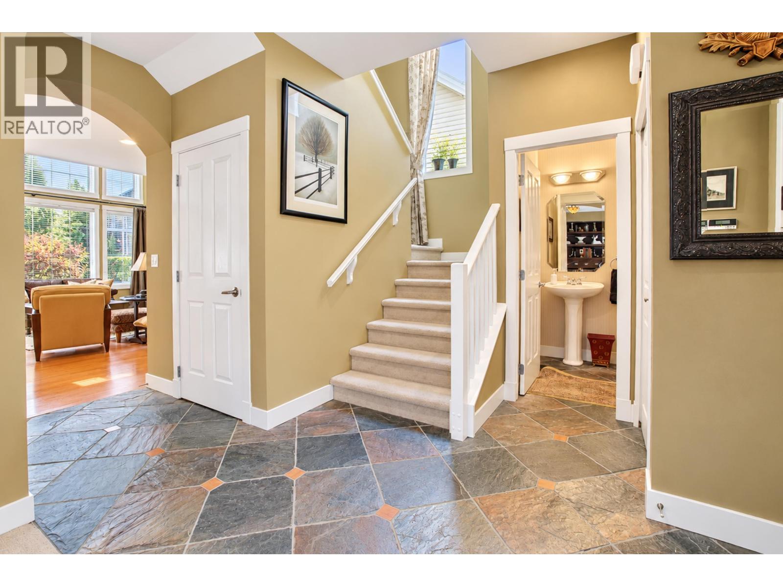 1899 Parkway Boulevard, Coquitlam, British Columbia  V3E 3L5 - Photo 16 - R3174589