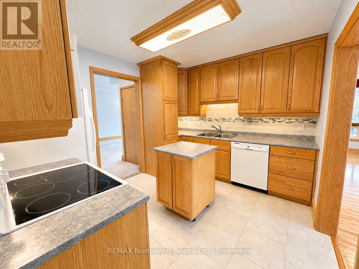 230 Fourth Street N, Kenora, Ontario  P9N 2M7 - Photo 8 - X14034058