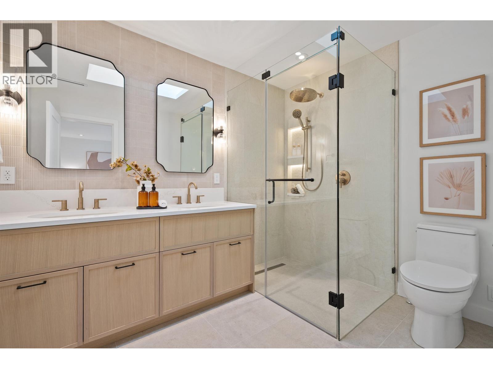 1 1060 Stratford Avenue, Burnaby, British Columbia  V5B 3X8 - Photo 12 - R3175419