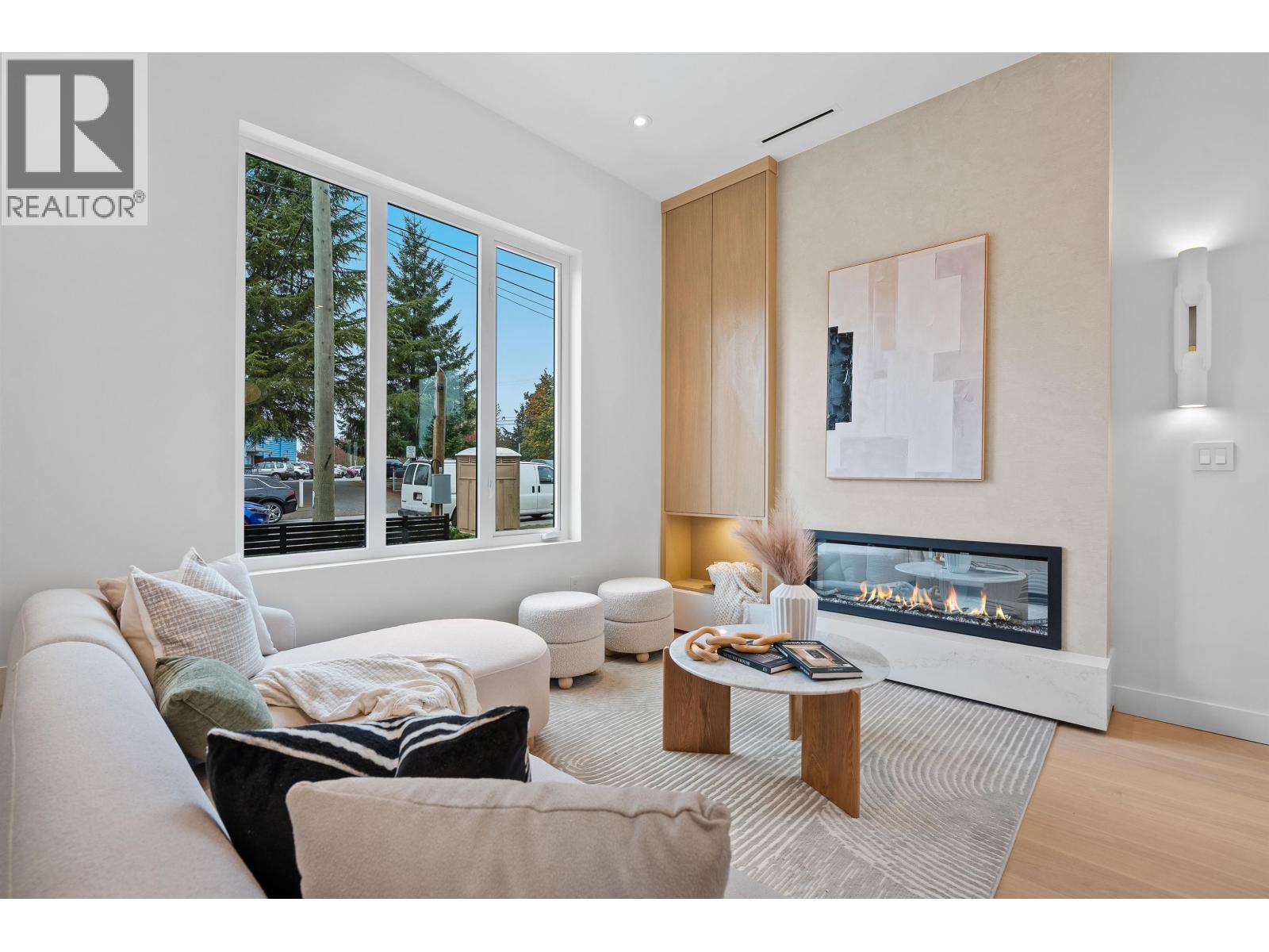 1 1060 Stratford Avenue, Burnaby, British Columbia  V5B 3X8 - Photo 3 - R3175419